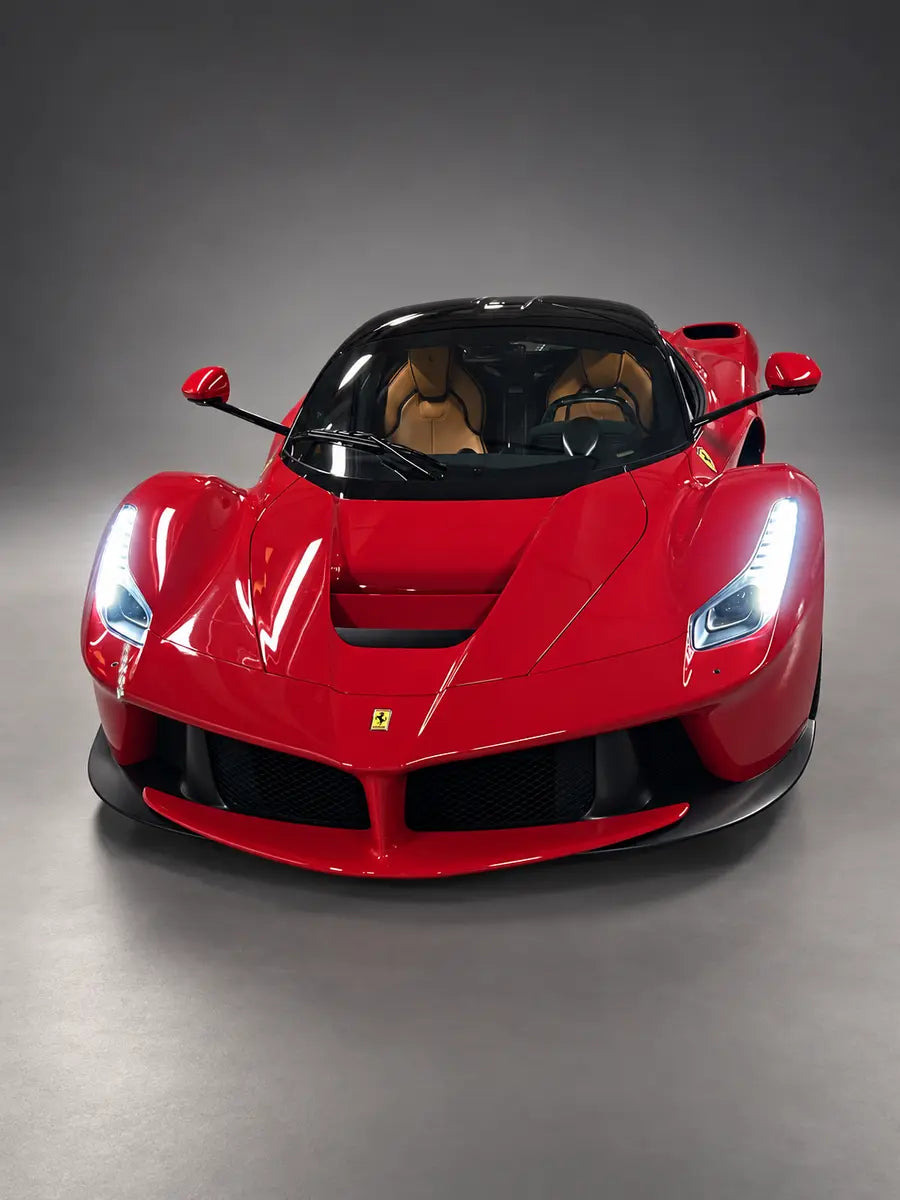 LaFerrari – Zentrale Frontansicht im Studio