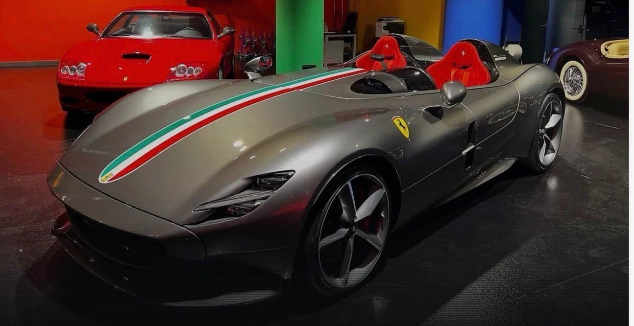 Monza SP2 · Italian Tricolour – Originalaufnahme · weite Front-Dreiviertelperspektive