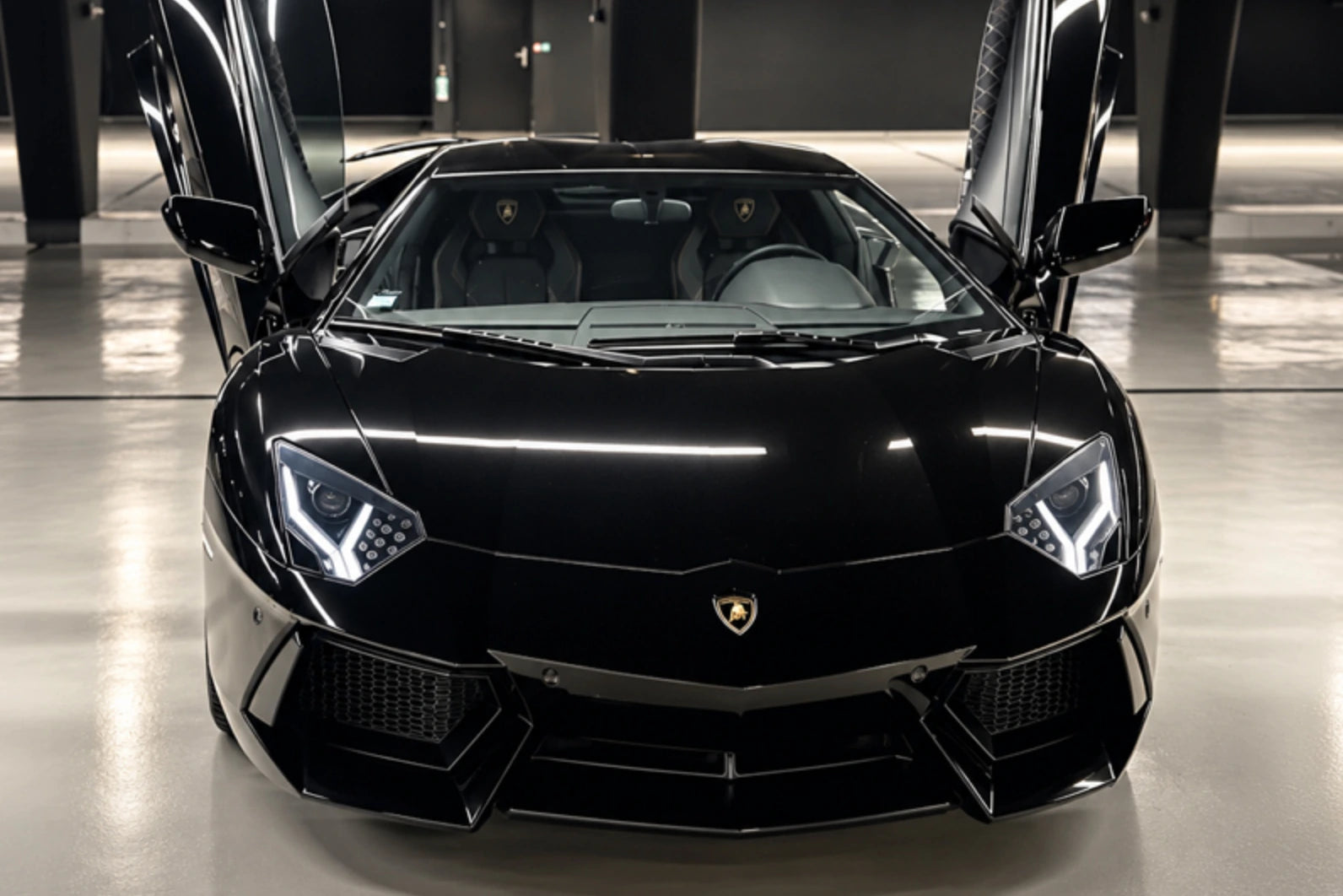 Aventador LP700-4 Roadster – Originalmotiv · Frontansicht mit geöffneten Scherentüren